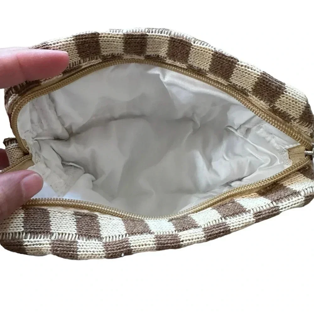 Set of 4 knit checkered makeup bags